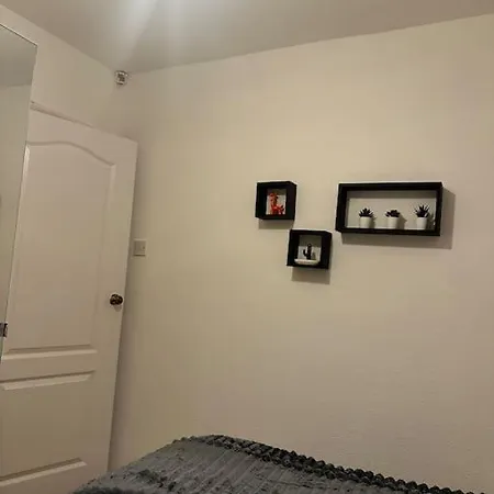 House * Bradford (West Yorkshire)